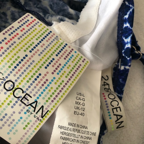 Keyhole HI Neck Tankini Top Navy & White Geometric Print (New!) - Picture 9 of 10